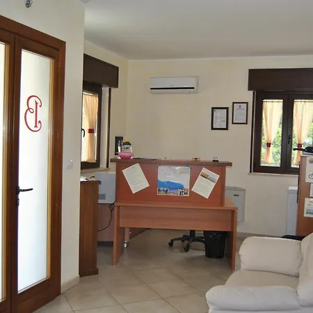 Alojamento de Acomodação e Pequeno-almoço Messapia 4*